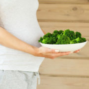 Hat die Ernährung der Mutter Einfluss auf die Größe des Neugeborenen?